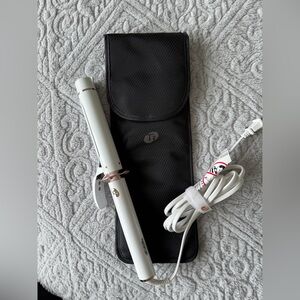 T3 White Curling Iron with Black Storage Pouch